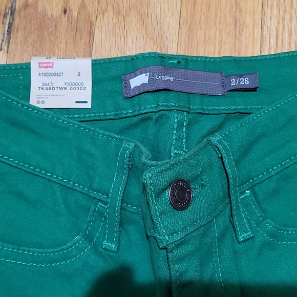 Green Levi's Legging/Jean's - Picture 2 of 6